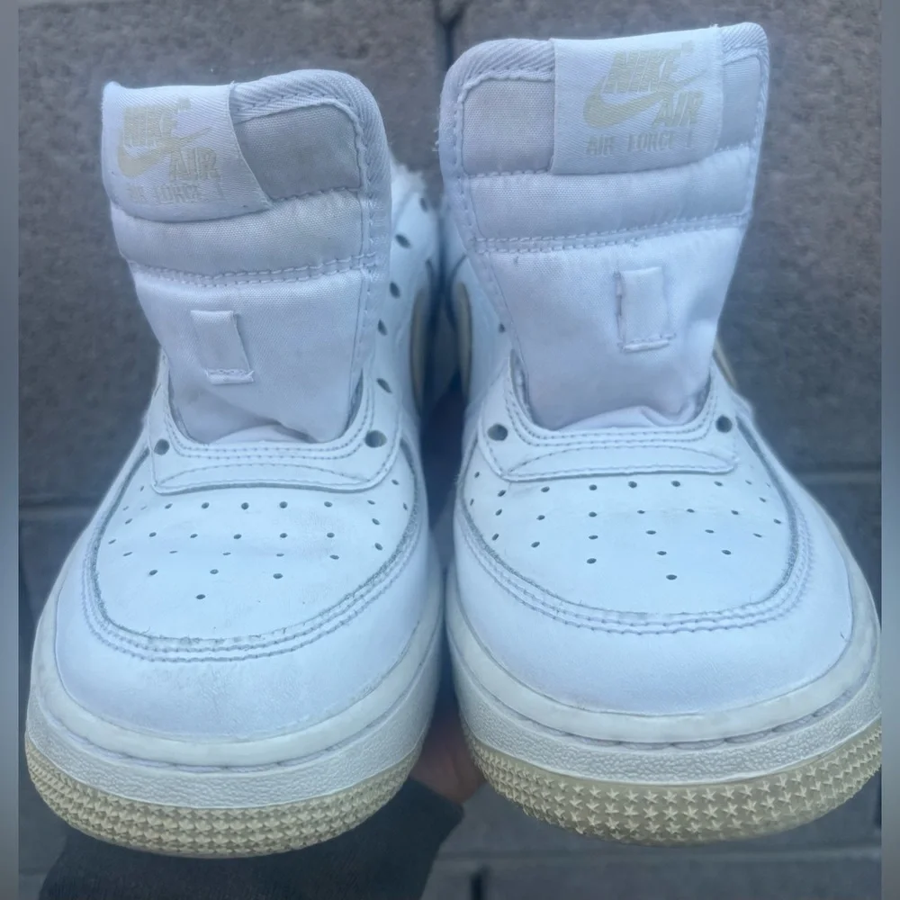 Nike Air Force Sneakers